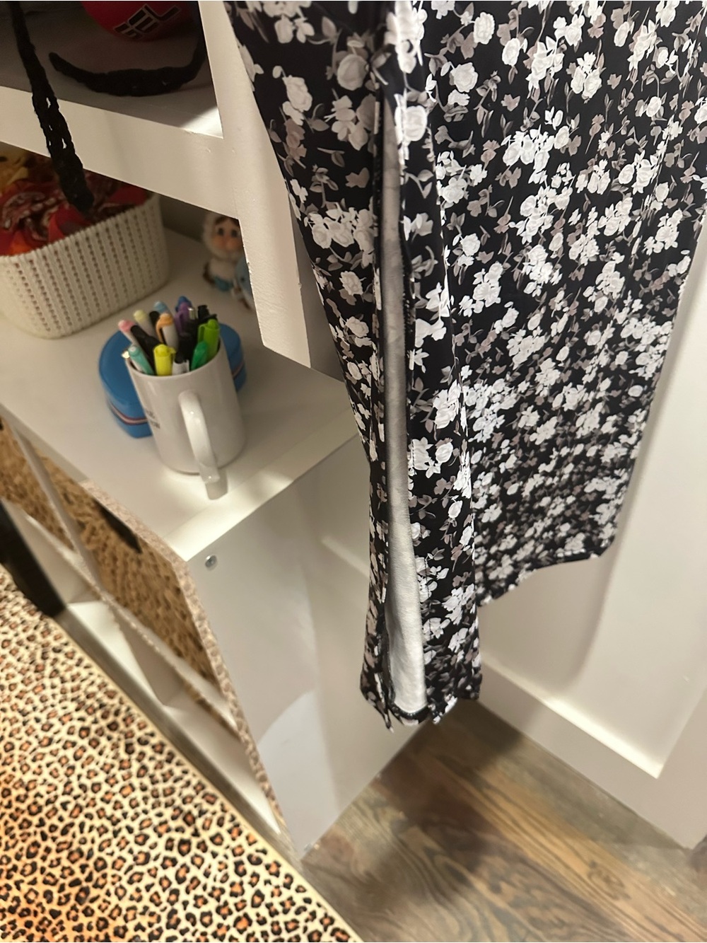 Black & White Floral Skirt with Slit - Picture 2 of 2